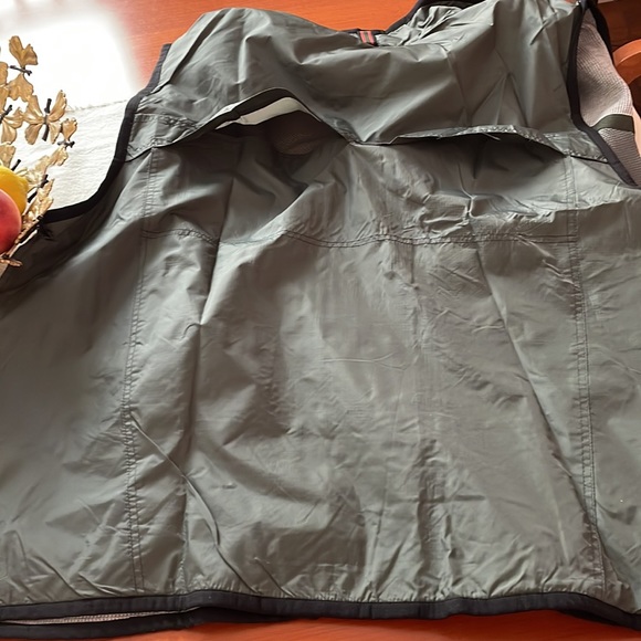 Nylon Vest GAP NWOT - Picture 7 of 8
